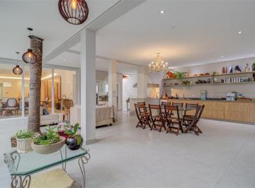 Imagem Principal · Impecável casa térrea à venda, Alto da Boa Vista, 4 suítes, Jardim, área Gourmet, 4 vagas - NOVA!