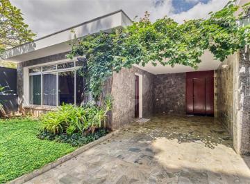 Casa · 220m² · 3 Quartos · 2 Vagas · Casa térrea com 3 quartos à venda em Santo amaro - SP