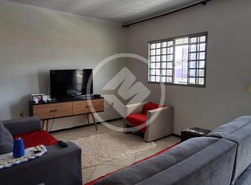 Casa · 250m² · 6 Quartos · 3 Vagas · CASA CEILANDIA SUL