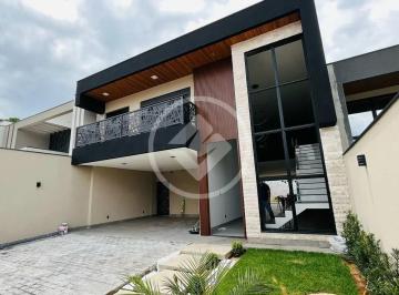 Casa · 380m² · 4 Quartos · 4 Vagas · Casa moderna e sofisticada, localizada no Guará Park