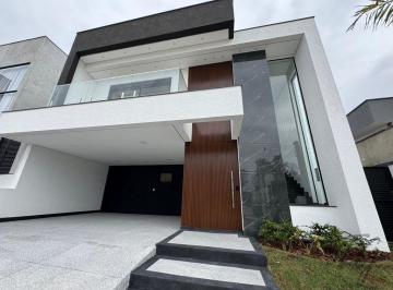 tx2zd9e2ody2ztm2zjc3odzk_md · Casa Espaçosa com Piscina Aquecida e 3 Suítes no Residencial Cyrela Esplanada
