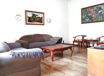 Casa · 206m² · 3 Quartos · 2 Vagas · Casa com 3 quartos à venda em Parque Dos Bandeirantes - SP