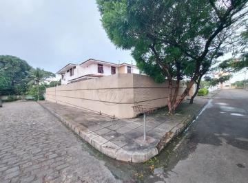 Casa · 352m² · 5 Quartos · 2 Vagas · Casa com 5 Quartos e Piscina à venda na Gruta de Lourdes
