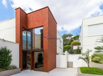 Casa · 680m² · 4 Quartos · 5 Vagas · Casa em condomínio no Brooklin, com 680m², 4 dormitórios, todas suítes.