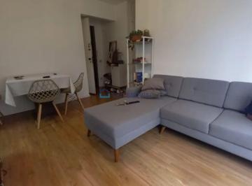 Apartamento · 43m² · 1 Quarto · 1 Vaga · Apartamento com Sacada e Lazer Completo Próximo à Faria Lima