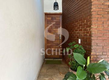 Casa · 182m² · 3 Quartos · 2 Vagas · Casa a venda de 260m2, com 3 quartos e 2 vagas, em Interlagos.
