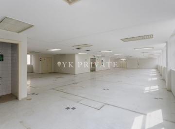 Comercial · 340m² · 2 Quartos · 4 Vagas · Andar Comercial de 340m²; 7 Banheiros; 1 Copa e 4 vagas de garagem próximo à Av. Paulista.