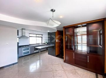 Apartamento · 424m² · 6 Quartos · 6 Vagas · Cobertura à venda no Centro