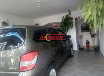 Casa · 250m² · 4 Quartos · 2 Vagas · LINDO SOBRADO COM 4 DORMITÓRIOS.