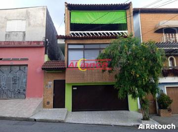 Casa · 223m² · 2 Quartos · 2 Vagas · CASA ASSOBRADADA , COM ÓTIMO ACABAMENTO, 2 DORMITÓRIOS AMPLOS, SALA EM 2 AMBIENTES, COZINHA ESPAÇOSA