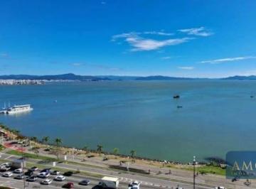 ce924bd0b55792a8edff1b86972499e348bf75b9 · Apartamento com vista para a Baia Norte e futura Marina da Beira Mar