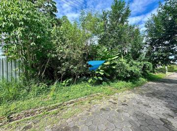 4db253c26e8fd35f4a5ab6c28301523a68e0838a · Terreno à venda com acesso ao Golf Club Guarujá | Omega Imóveis