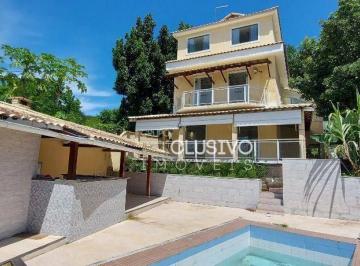 2bc19d45a9000a9d5dfa5381bd2b624114a0d6ce · Casa com 4 dormitórios à venda, 270 m² por R$ 1.300.000,00 - Pendotiba - Niterói/RJ