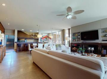 Casa · 460m² · 4 Quartos · 1 Vaga · Casa de condomínio em Av. Paraguassu - Centro - Xangri-Lá/RS