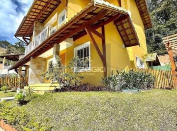 Casa · 220m² · 3 Quartos · 2 Vagas · Condomínio Exclusivo - Casa Duplex