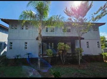 f3ba8ee934755d4369ccccf3302d9f36a576eb8c · Para moradia, lazer e/ou investimento, essa casa semi-isolada possui 3 suítes, com vista para a Mata