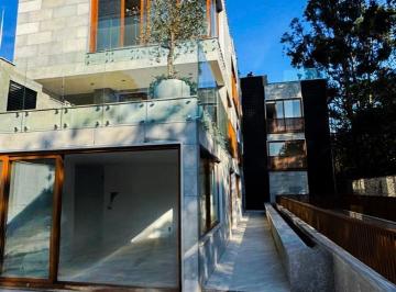 Apartamento de 3 quartos, Balneário Camboriú · Apartamento Garden com 3 suítes à Venda – Praia do Estaleiro, Balneário Camboriú 