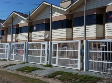 Casa · 84m² · 2 Quartos · 1 Vaga · Sobrado em Trmandai com 2 suirtes, 2 banheiros, 1 vaga, churrasqueira e varanda.