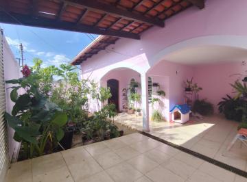 Casa de 3 quartos, Anápolis · Casa à venda no bairro Jardim Ana Paula
