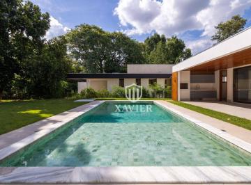 62c6db237b25903ca0af45817e569a2507814104 · Casa Térrea à Venda no Condomínio Lago Azul Golfe Clube – 4 Suítes, Piscina e Vista Incrível em Meio
