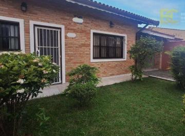 5193b489ea911cde6c373fe10072ffd01b26406c · Casa no litoral a 850 metros da praia com piscina e 4 dormitórios - Três Marias - Peruíbe/SP