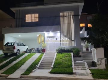 Casa · 275m² · 4 Quartos · 4 Vagas · Casa em Condomínio para Venda em Santana de Parnaíba, Resincecial Valville I, 4 dormitórios, 4 suíte