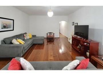 Casa · 221m² · 3 Quartos · 4 Vagas · Sobrado para venda com 3 quartos, sendo 1 suíte, 221m²