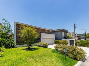 Casa · 256m² · 3 Quartos · 4 Vagas · Casa em condomínio para venda com 3 quartos, sendo 1 suíte, 256m²