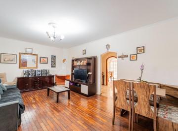 Casa · 175m² · 3 Quartos · 3 Vagas · Casa tipo para venda com 3 quartos, sendo 1 suíte, 175m²