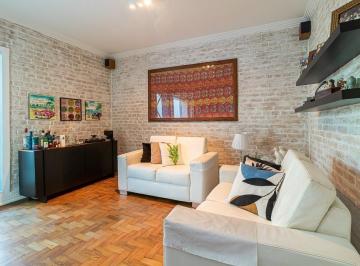Casa · 280m² · 3 Quartos · 1 Vaga · Casa tipo para venda com 3 quartos, sendo 2 suítes, 280m²