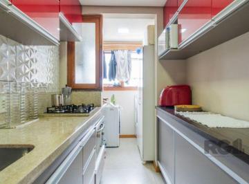 Apartamento · 69m² · 2 Quartos · 1 Vaga · Ótimo apartamento, reformado , dois dormitórios e uma suíte, vaga escriturada.