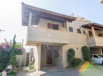 Casa · 132m² · 2 Quartos · 1 Vaga · Casa em condomínio de 105m² - 2 dormitórios e 1 vaga no bairro Guarujá