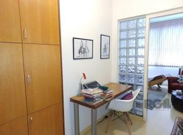 Comercial · 19m² · 1 Quarto · Sala comercial com 20m², andar alto, bem iluminada e ventilada.