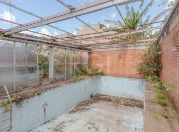Casa · 220m² · 3 Quartos · 2 Vagas · Casa de 3 dormitórios, 2 vagas - Petrópolis