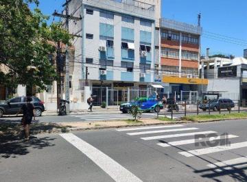 Apartamento · 40m² · 1 Quarto · Apartamento 1Dormitório desocupado na Venâncio Aires piso parquêt ensolarado área de serviço ac fina