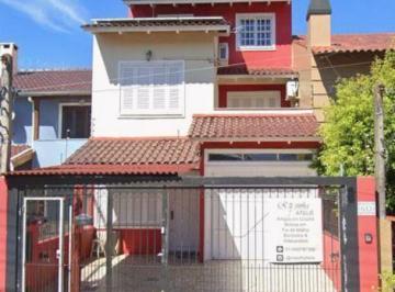 Casa · 139m² · 3 Quartos · 2 Vagas · Casa em Porto Alegre, no bairro Hípica, com 3 dormitório(s), e 3 banheiros, à venda.