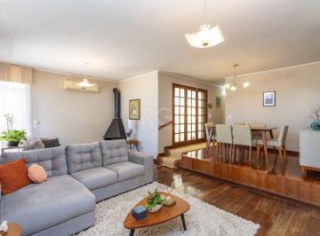 Casa · 234m² · 3 Quartos · 3 Vagas · Casa no bairro Petrópolis de 3 dormitórios