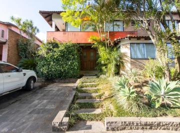Casa · 599m² · 4 Quartos · 3 Vagas · Excelente Casa em Condominio Fechado com 440,60m Dormitórios, sendo 2 Suítess