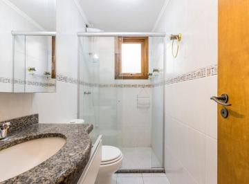 Casa de 3 quartos, Porto Alegre · Casa para Venda - 227.93m², 3 dormitórios, 1 suite, 2 vagas - Chácara das Pedras