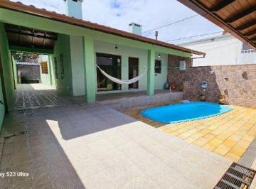 Casa · 330m² · 3 Quartos · 4 Vagas · Casa em Porto Alegre, no bairro Vila Nova, com 3 dormitório(s), e 3 banheiros, à venda.
