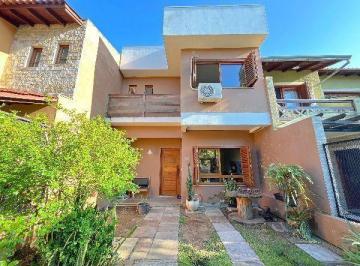 Casa · 136m² · 3 Quartos · 2 Vagas · Casa em Porto Alegre, no bairro Hípica, com 3 dormitório(s), e 3 banheiros, à venda.