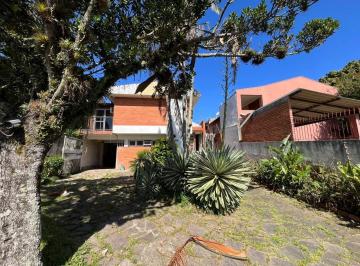 Casa · 299m² · 3 Quartos · 5 Vagas · Casa em Guarujá
