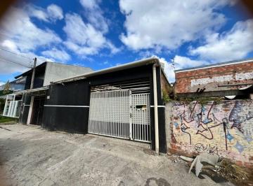 Casa · 200m² · 3 Quartos · 3 Vagas · Casa em Novo Mundo, Curitiba/PR de 200m² 3 quartos à venda por R$ 500.000,00