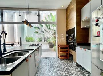 Casa de 3 quartos, Santana de Parnaíba · Venda imóvel no Burle Marx