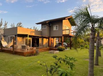 644198_iBZnO4adN9s_644198672136106042b.jpg · Casa em Condomínio na Praia de Ibiraquera