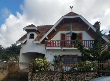 2e5cf461a9f412b19f231498a708ec409fa6e5e6 · Sobrado com 3 dormitórios à venda, 206 m² por R$ 1.150.000,00 - J Jaguaribe - Campos do Jordão/SP