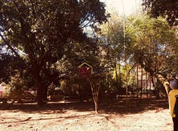 f2001c7dd56422cf112cb4f59bdbce9f340c3733 · Terreno à venda, 1921 m² por R$ 1.275.000,00 - Vila Andeyara - Ferraz de Vasconcelos/SP