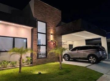 bb6cd771cee5d534c85e77d6a23352ed4329e6f5 · Casa com 3 dormitórios