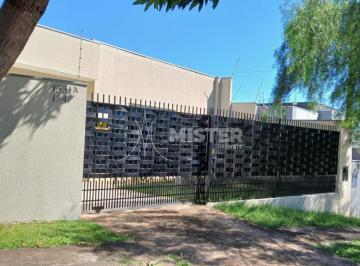 36989696_g.jpg ·
CASA COM 1 SUÍTE E 2 QUARTOS NO JARDIM DIAS I EM MARINGÁ - PR
