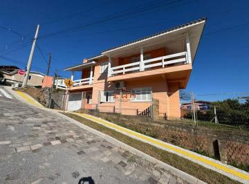 Casa · 221m² · 3 Quartos · 1 Vaga · Casa à venda em Farroupilha, Primeiro de Maio - 3 Dormitórios